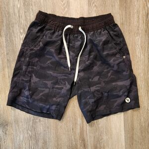 Vuori 7in Short W/ Liner